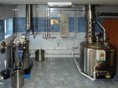 naše špičková destilační technologie